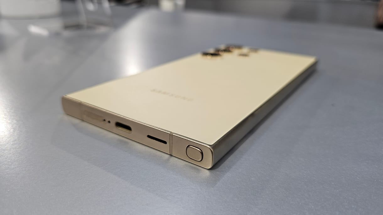 Videón a Samsung következő nagy dobása, a Galaxy S25 Ultra, ami külsőleg is megváltozhat