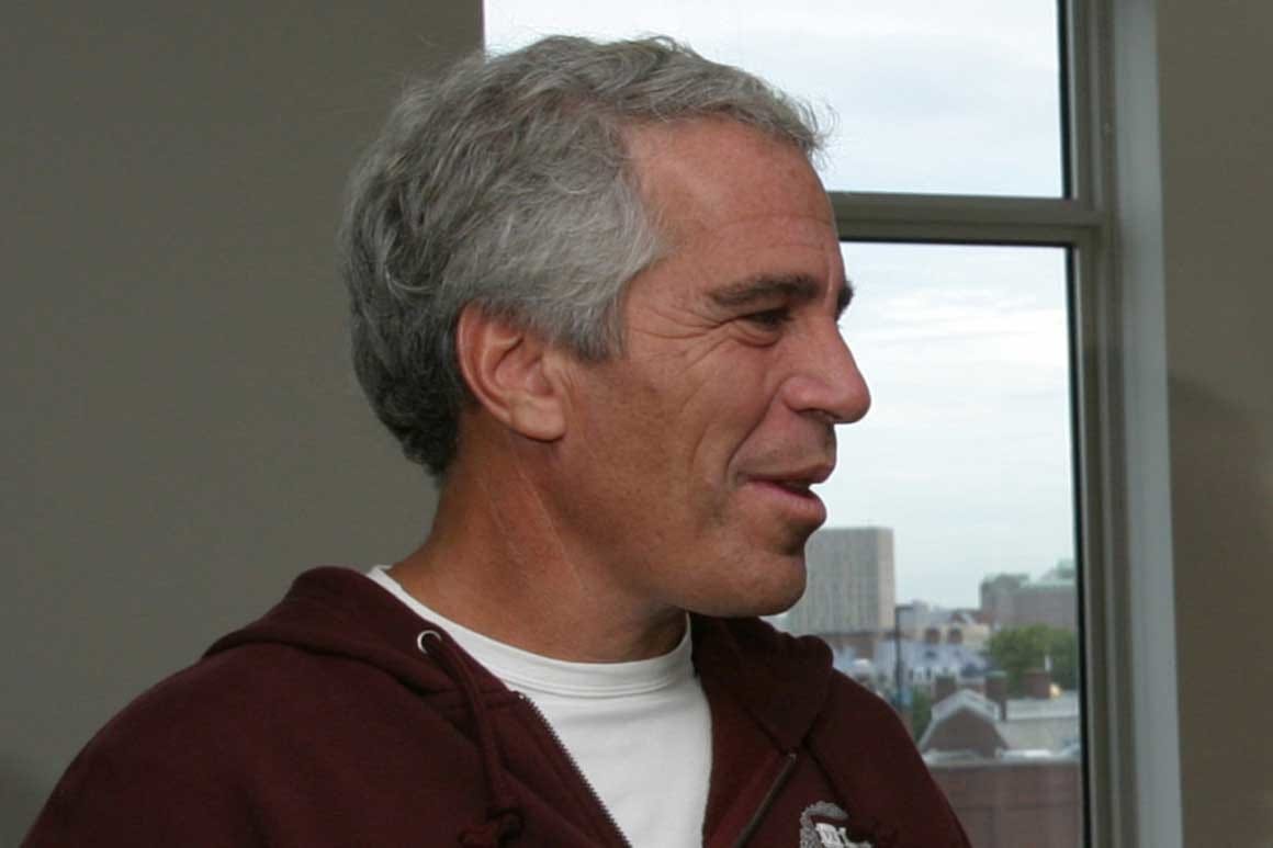 Öngyilkos lett a börtönben Jeffrey Epstein