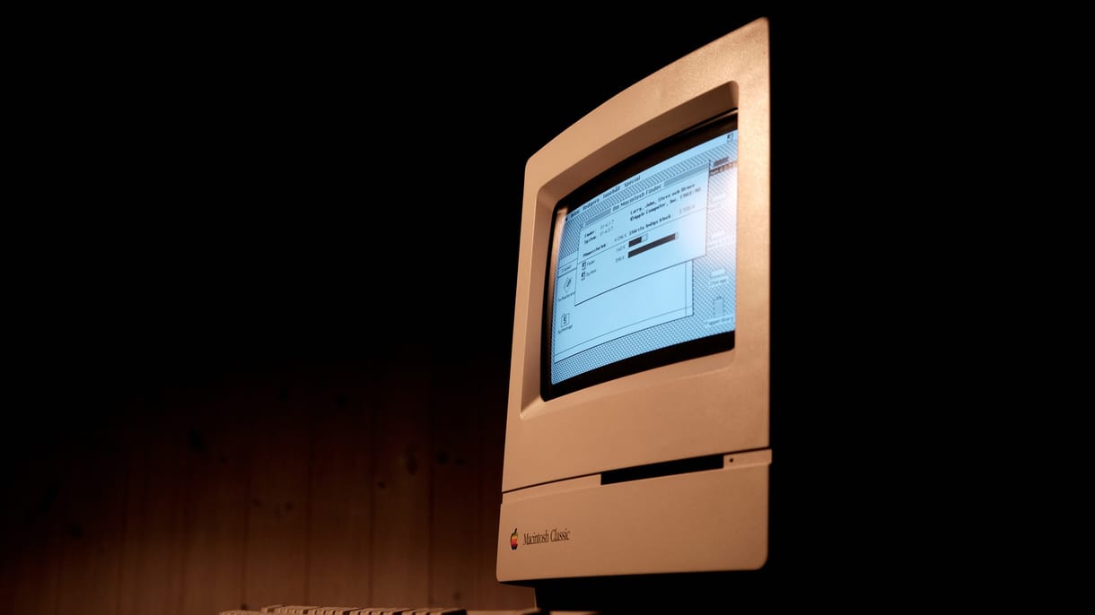 40 éve fordult egy nagyot a világ: bemutatták azt a számítógépet, amely megalapozta az Apple jövőjét