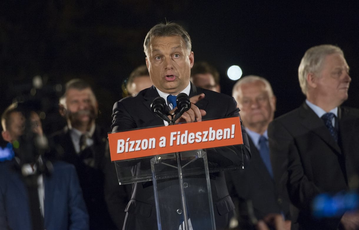 Ötszáz tudós állt ki társuk mellett, akit Orbán fenyegetően a szájára vett