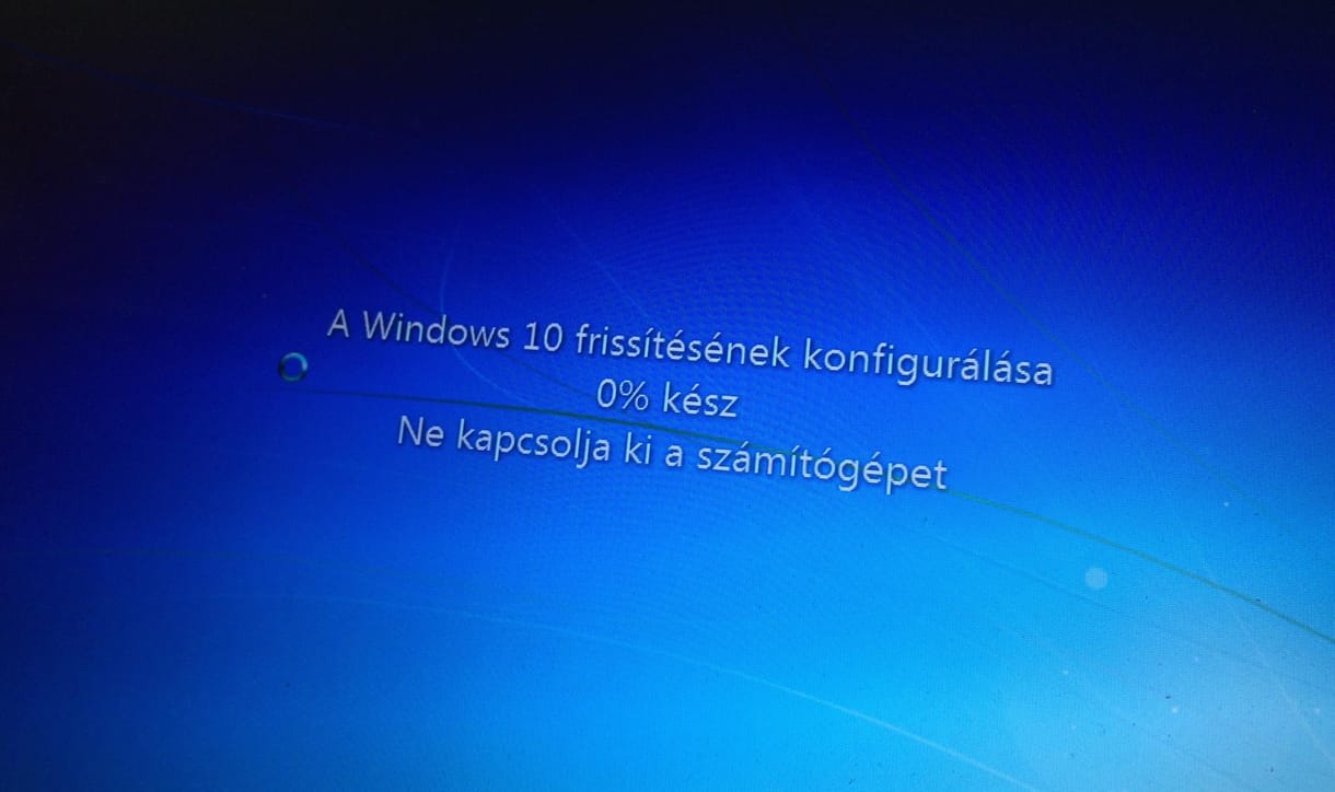 Végtelenített baki a Windows 10-ben: frissíteni kellett a frissítést