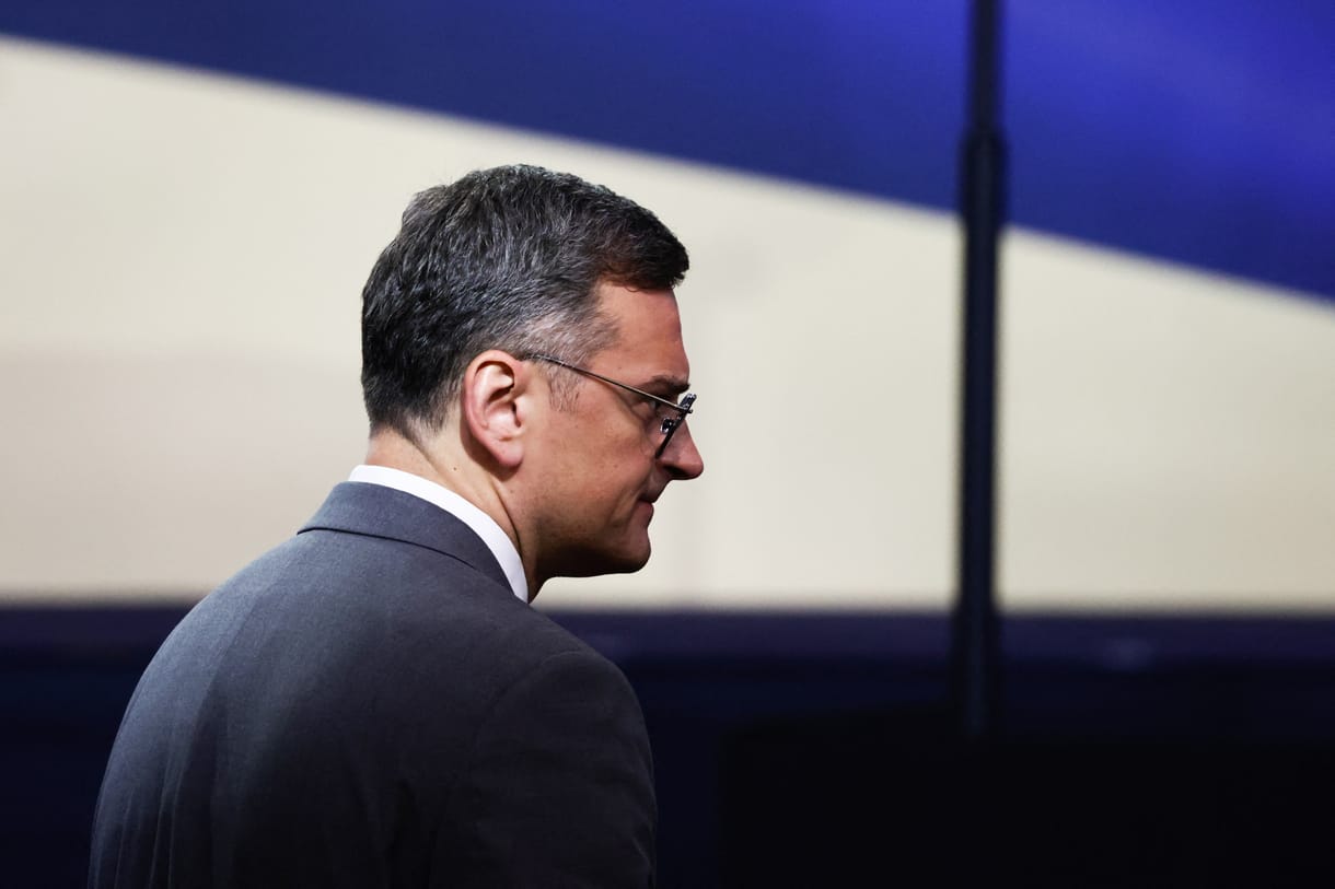 Áthelyeződnek a hatalmi súlypontok az ukrán vezetésben Dmitro Kuleba külügyminiszter lelépése után