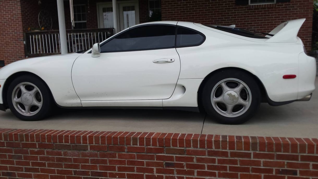 Élő példa ez a Toyota Supra, hogy sportautó is lehet hosszú életű