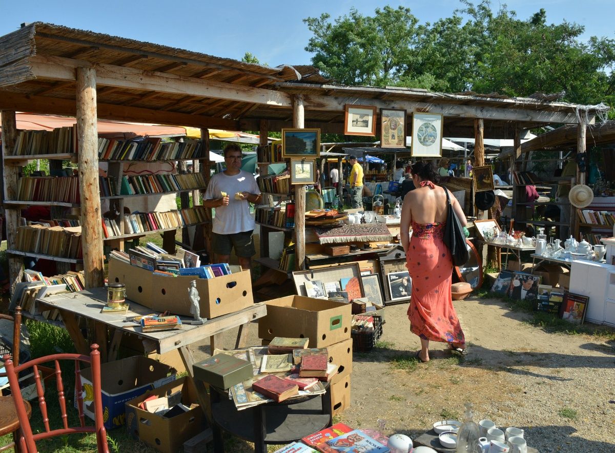Váratlan húzással menekült meg a balatoni kultpiac
