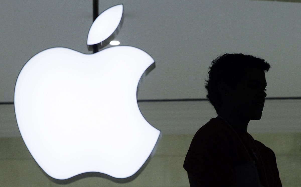 Hackerek támadták meg az Apple-t