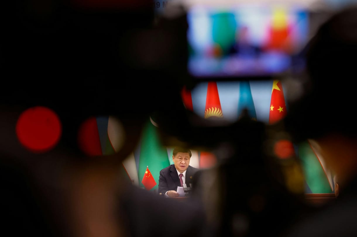 Peking már a gyengülő oroszok déli érdekszférájában kavar