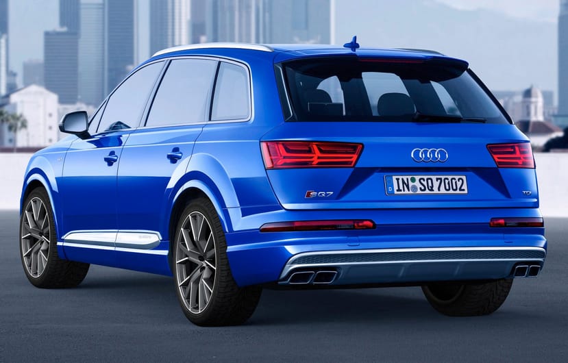 Videó: így gyorsul a hegyomlásnyi méretű Audi SQ7 a szupererős dízelmotorral