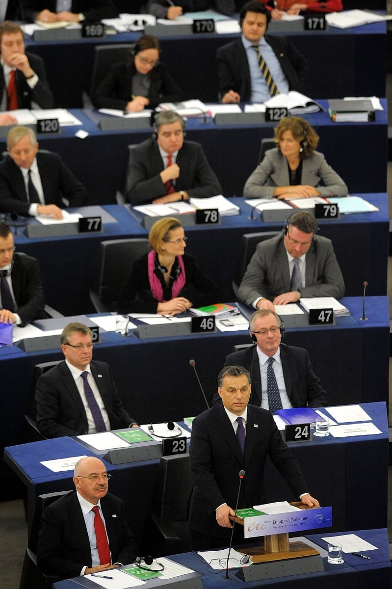 VG: Orbánék támogató voksokra vadásznak az EU-szavazás előtt 