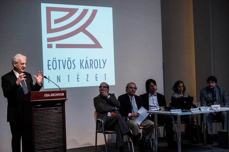 Az EKINT vállalhatatlan alaknak nevezte a Fidesz alelnökét