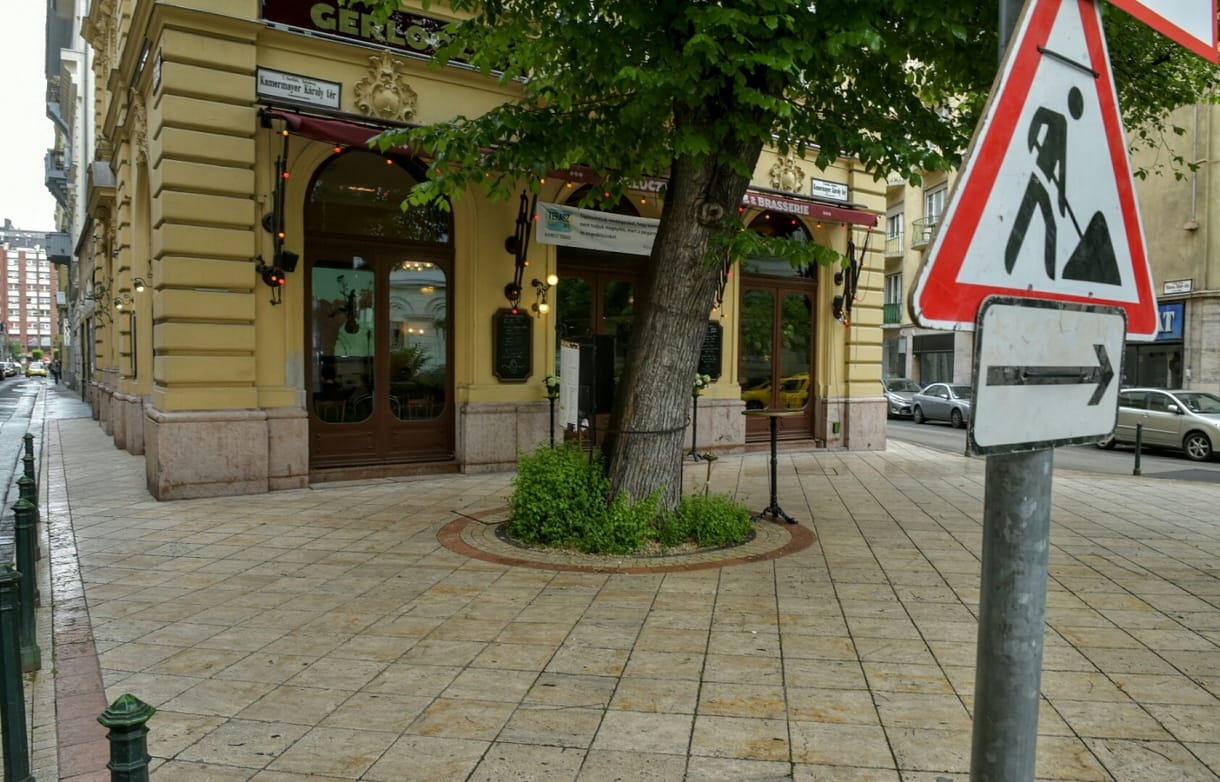 Folytatódik Budapest egyik kedvenc teraszának kivéreztetése