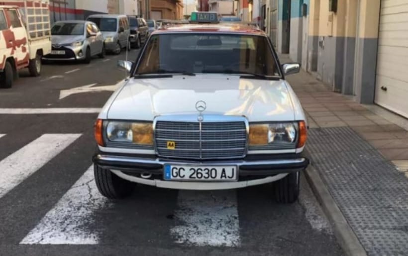 Könnyen lehet minden taxik kilométerbajnoka ez a 7 milliót futott Mercedes