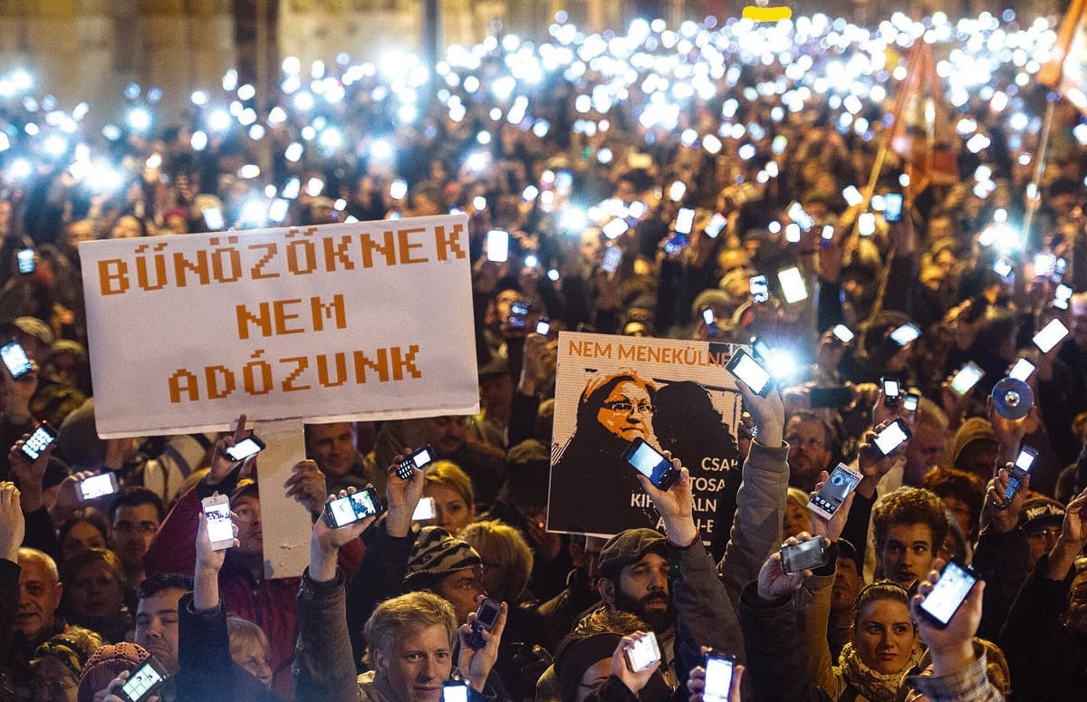MTVA: Nem igaz, hogy elhallgatta a közmédia a keddi tüntetés hírét