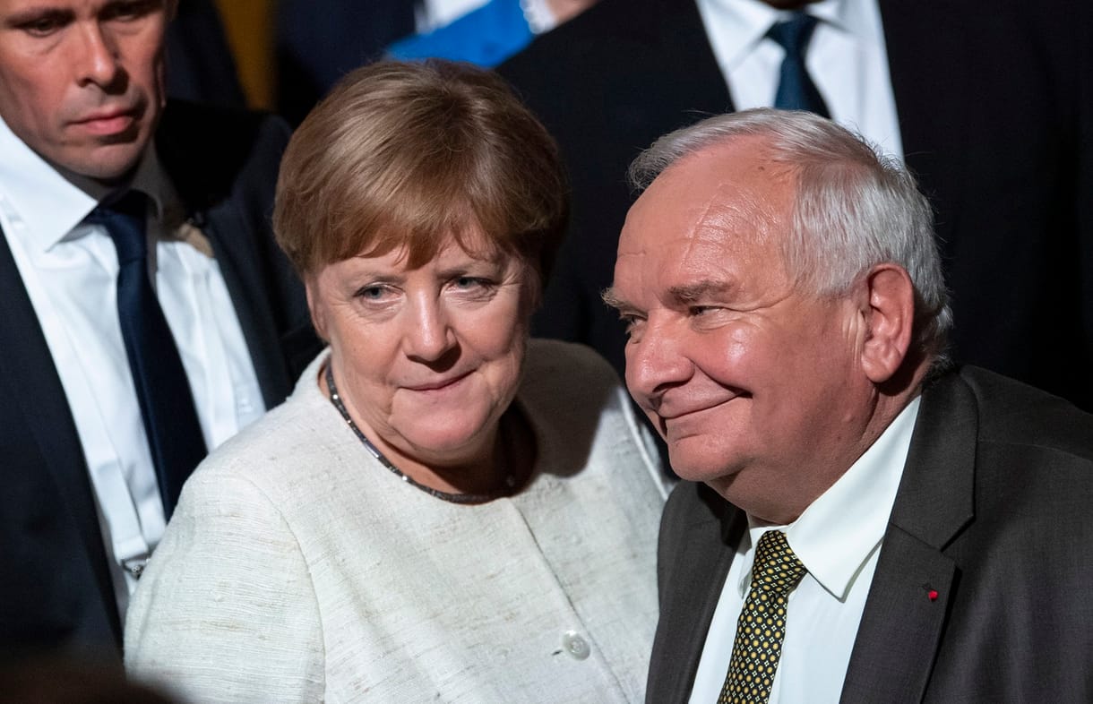 EPP-kampányzáró: Merkel élesen bírálta a nacionalista politikusokat