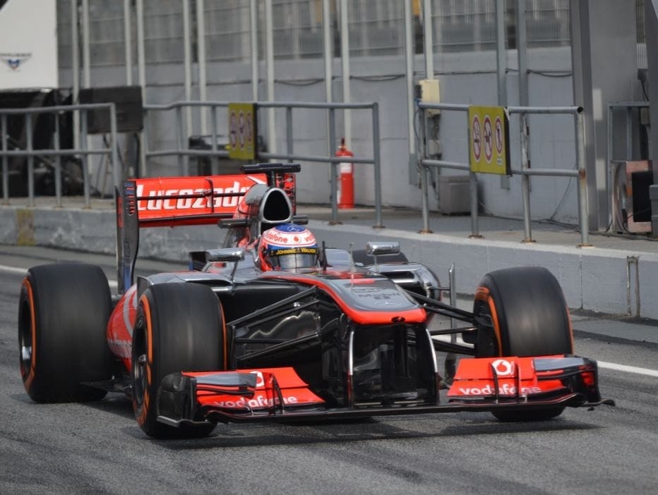 A McLaren az agresszív fejlesztésben látja az utat