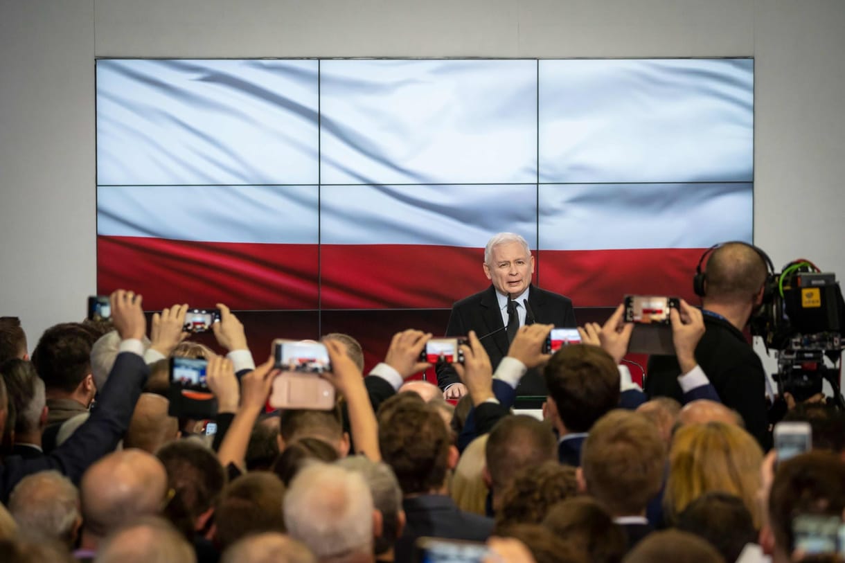 Lengyel választás: porszem került Kaczynskiék gépezetébe