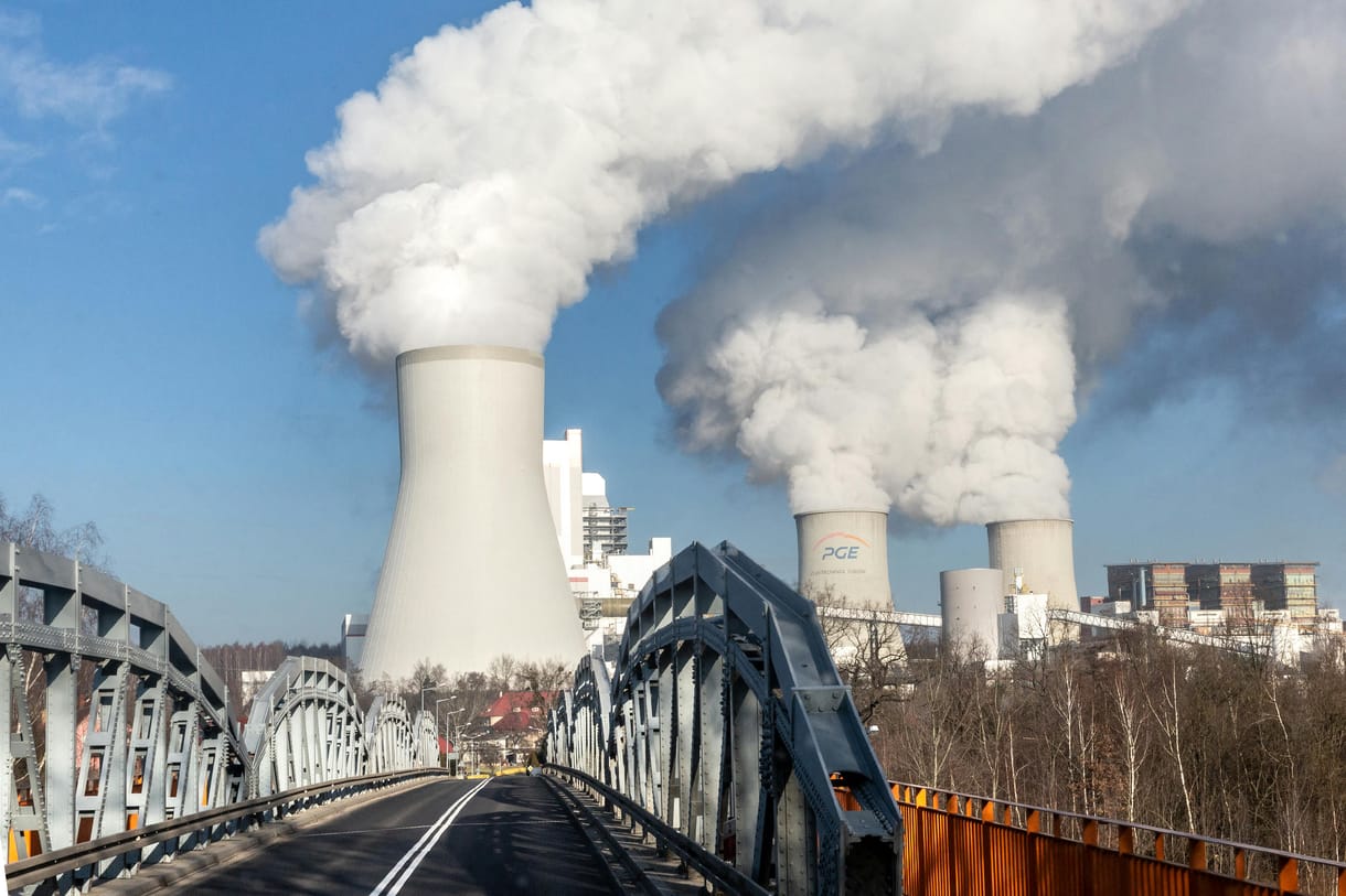 Tovább nőtt a világ szénerőműveinek kapacitása, noha mindenki megfogadta, hogy csökkenti azt