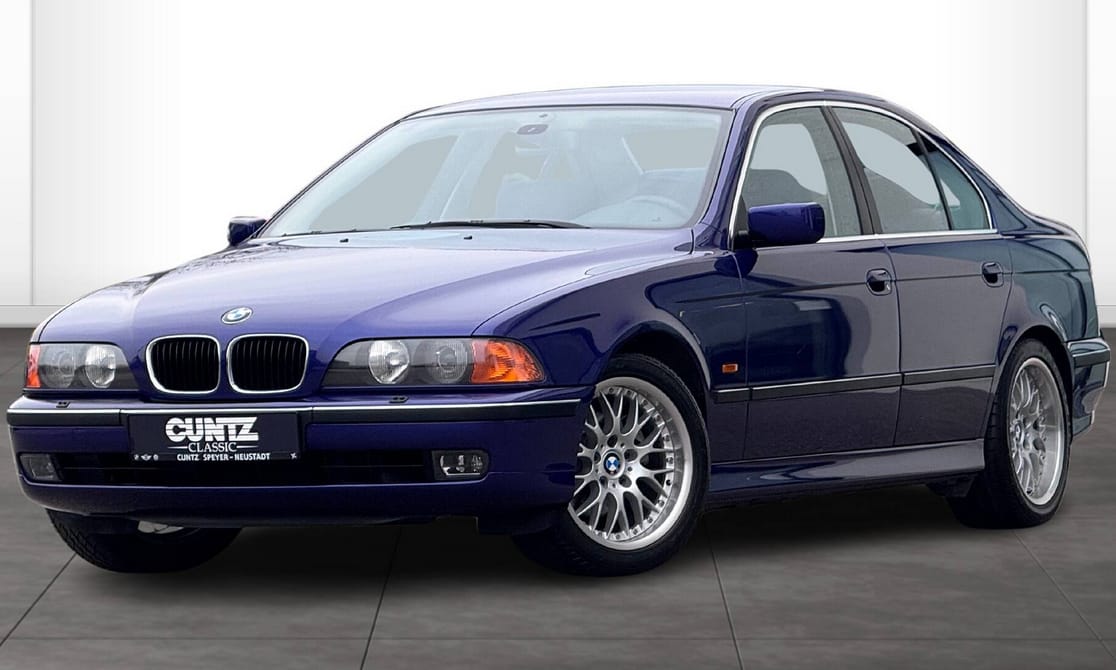 7 ezer kilométerrel árulnak egy 27 éves remek BMW 528i-t