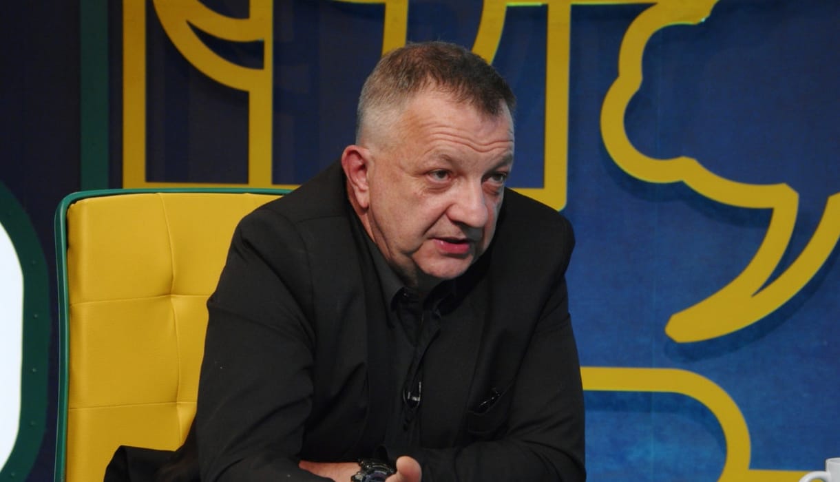 Pesty László nagy leleplezéséhez előbb meg kell írnunk neki, hogy mit leplezzen le