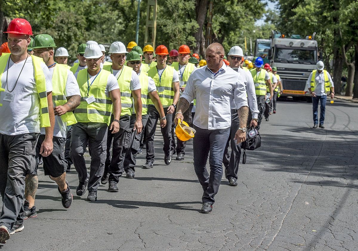 Megszólalt a ligetes kopaszok vezére