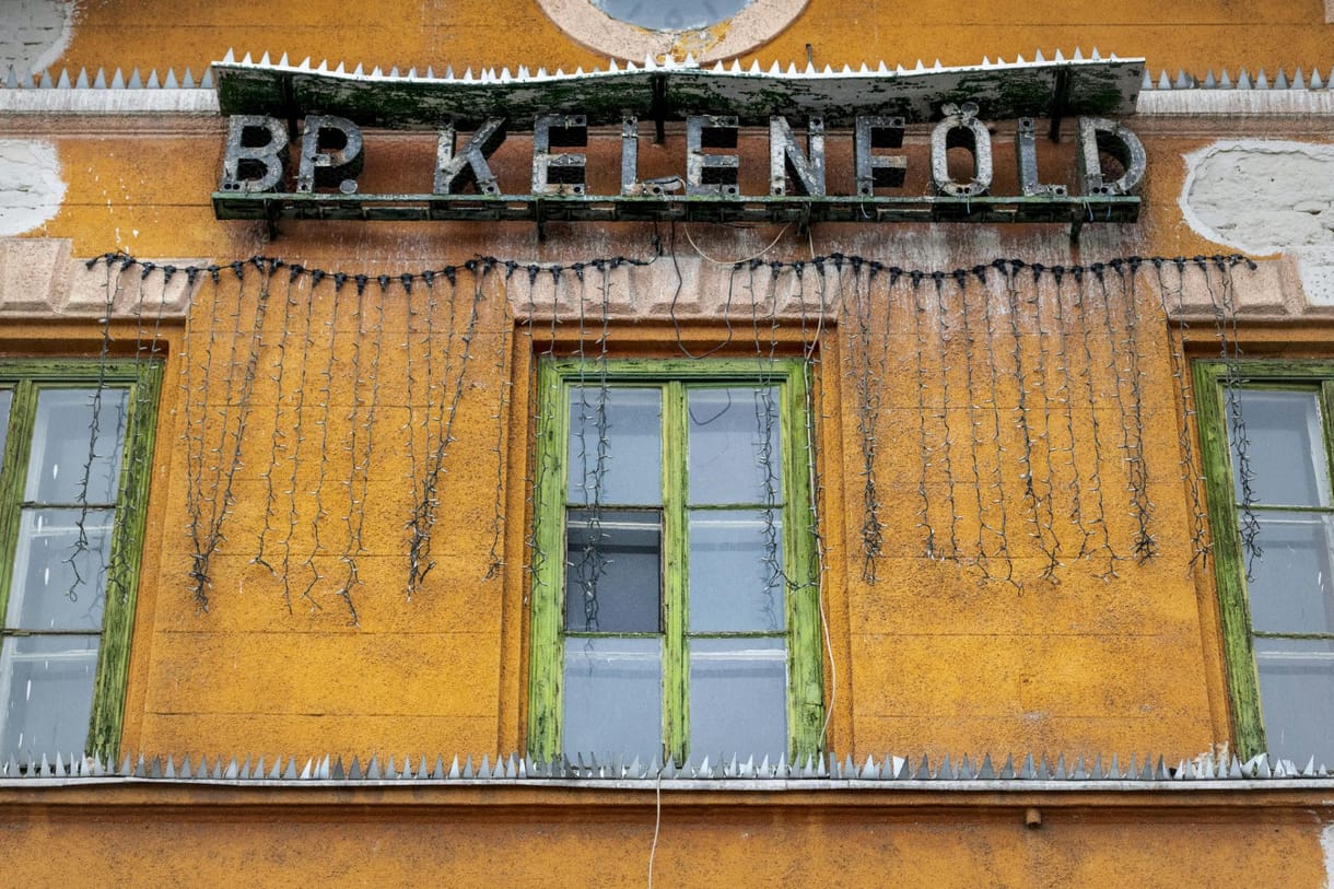 Megsérült a felsővezeték Kelenföldnél, sok késéssel kell számolni