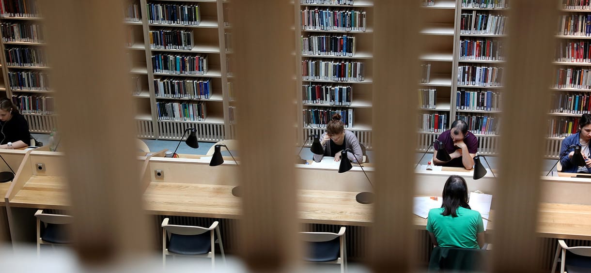 Nincs pénz, merev a hierarchia, a nőknek esélye sincs - lesújtó képet festettek helyzetükről a magyar kutatók