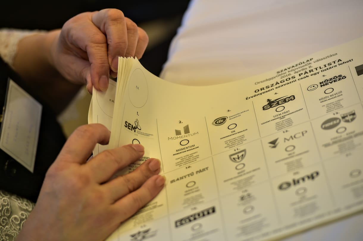 Tévedésből lehúzták nyolc szavazólapról a DK jelöltjét Komlón