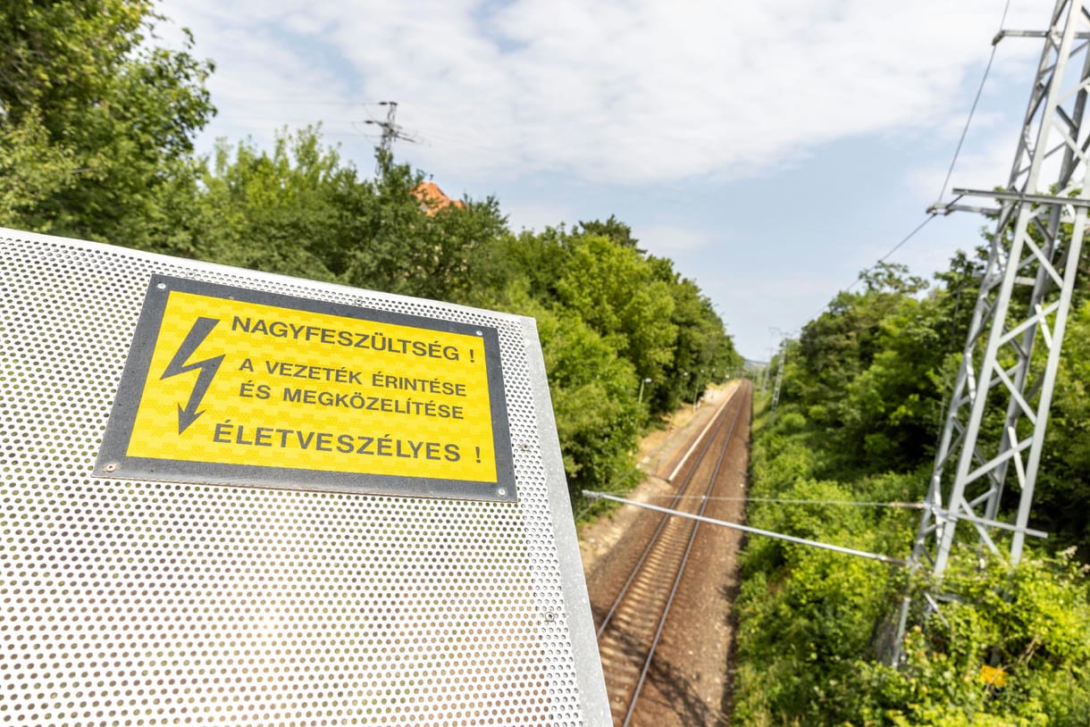 Elesett a MÁV az ország nyugati részén, a Bécsből a Pride-ra érkezők késnek