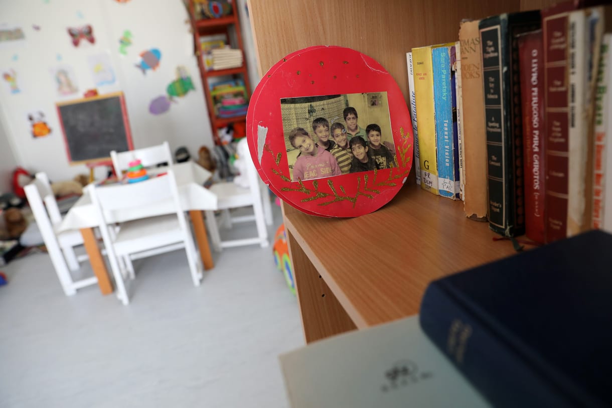 A magyar hatóságok szeméremszőrzet alapján döntenek a nagykorúságról