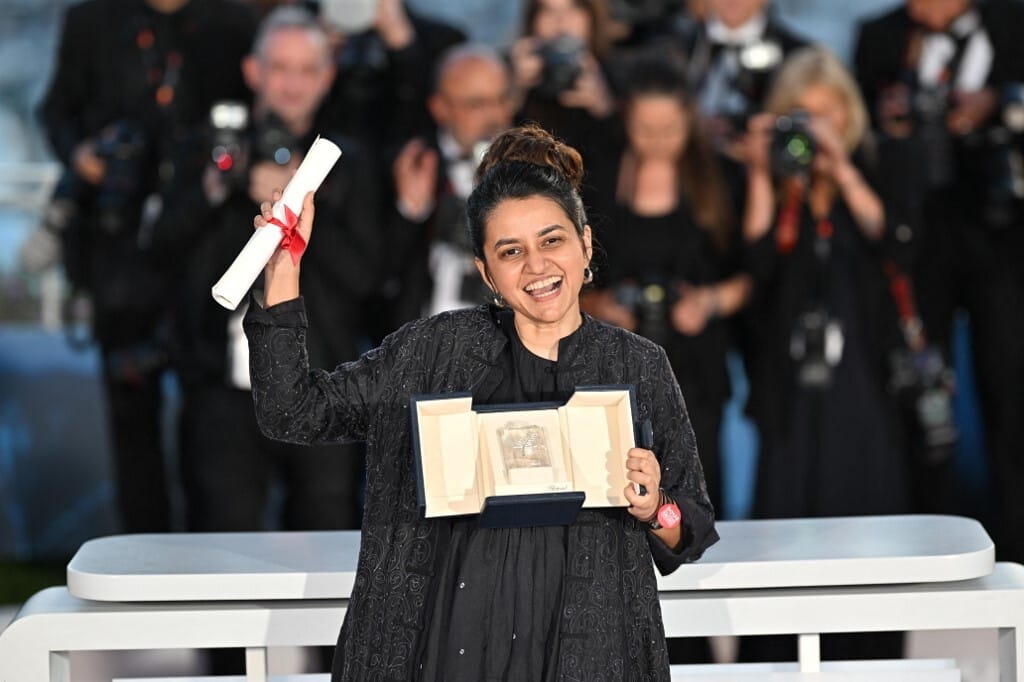 „Rettegtem, hogy a cenzorok kivágatják a szexjelenetet” – interjú a cannes-i nagydíjas Minden, ami fénynek tűnik rendezőjével