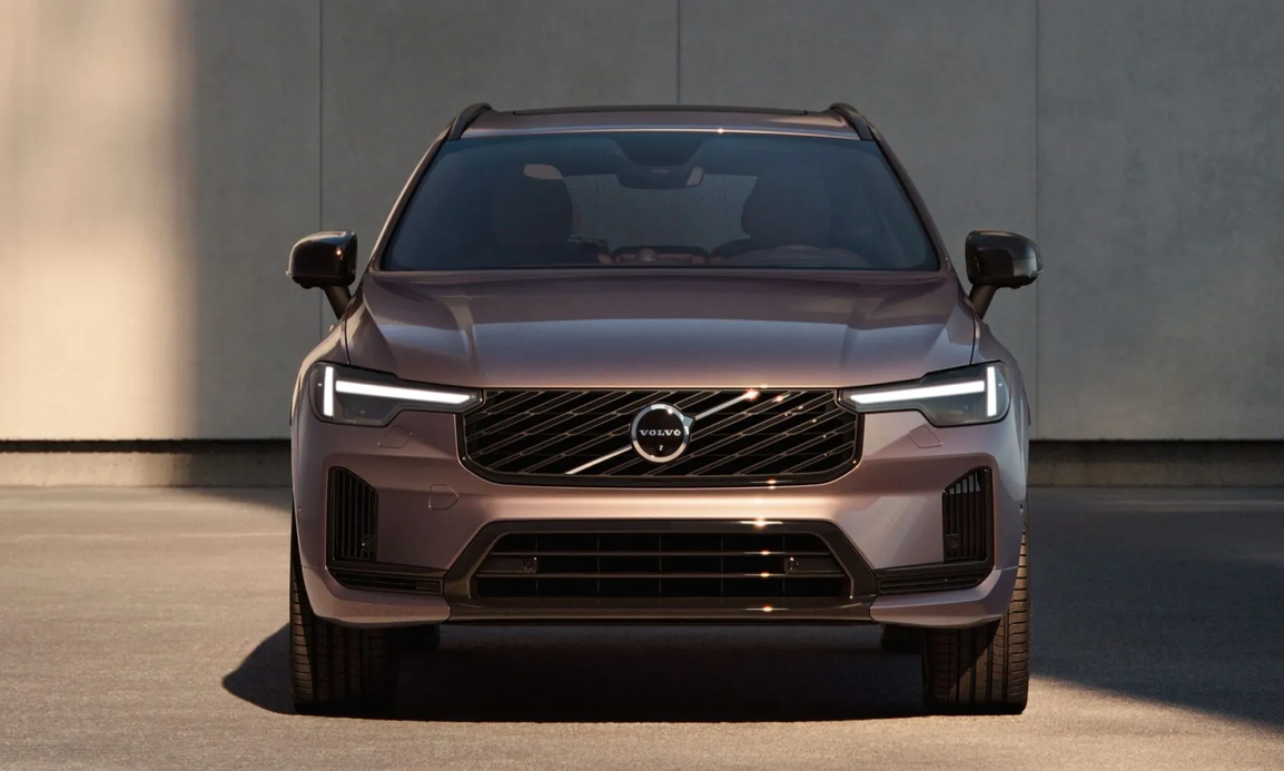 200 kilométer villannyal: Magyarországon a Volvo rekordnagy e-hatótávú XC60 plugin hibridje