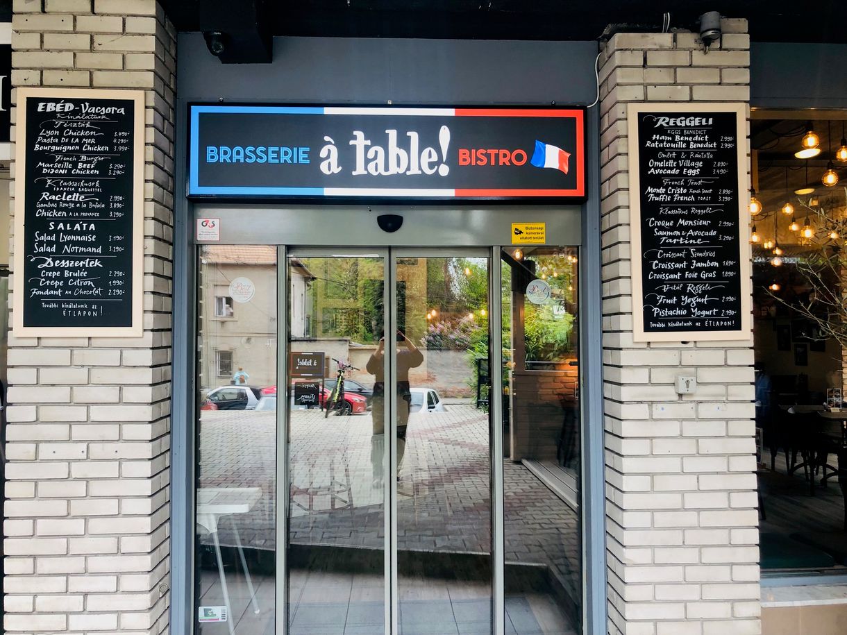 Hasbeszélő: 
