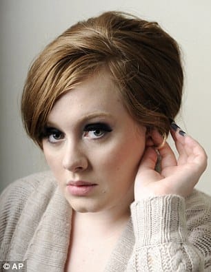 Adele énekli az új Bond-film főcímdalát