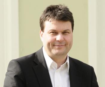 Ötmilliós kártérítésre kötelezték Meggyes Tamást