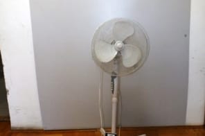 Ventilátorral bántalmazta gyermekeit egy debreceni nő