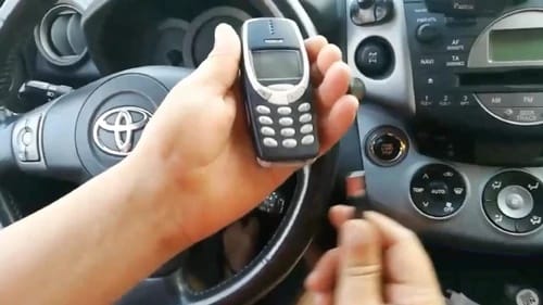 Pofonegyszerű trükkel lopják a Toyotákat, Lexusokat, ijesztő videók keringenek a neten