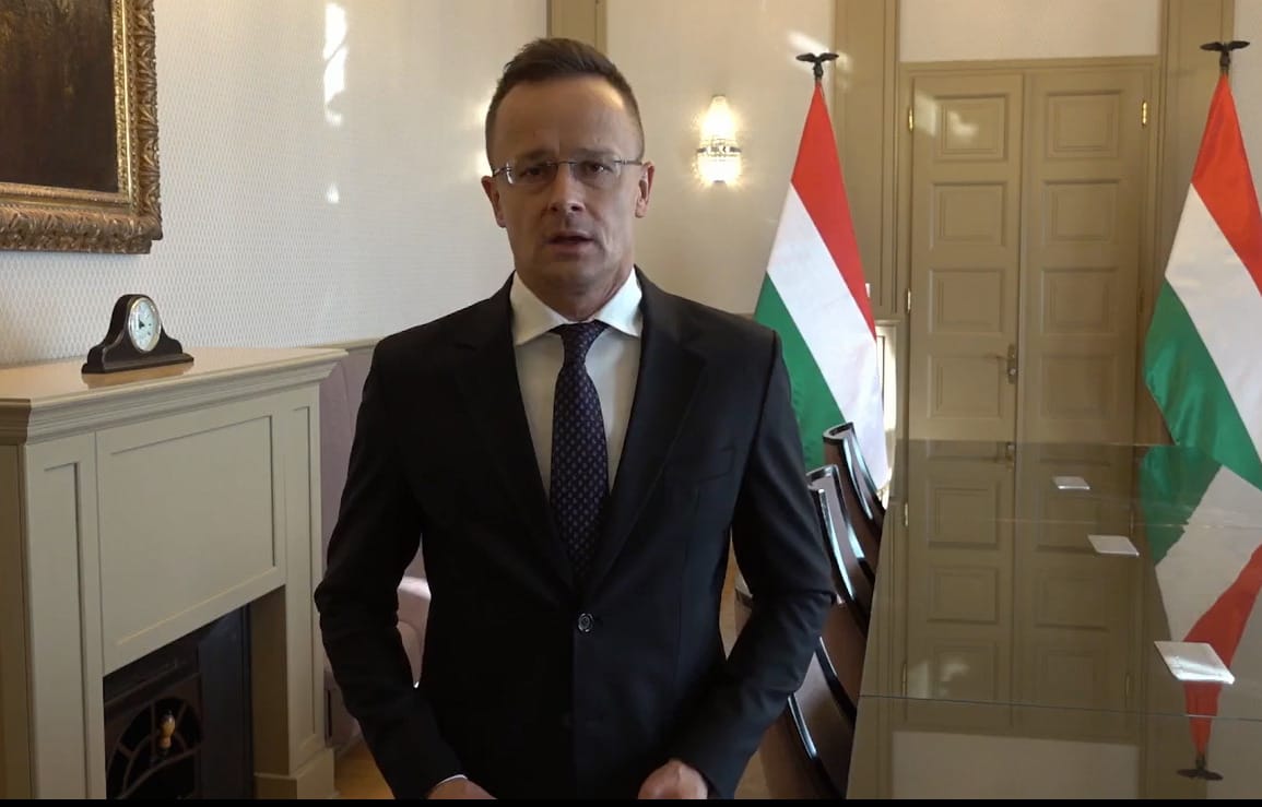 Szijjártó: Sikeresen zárult a második magyar evakuációs akció