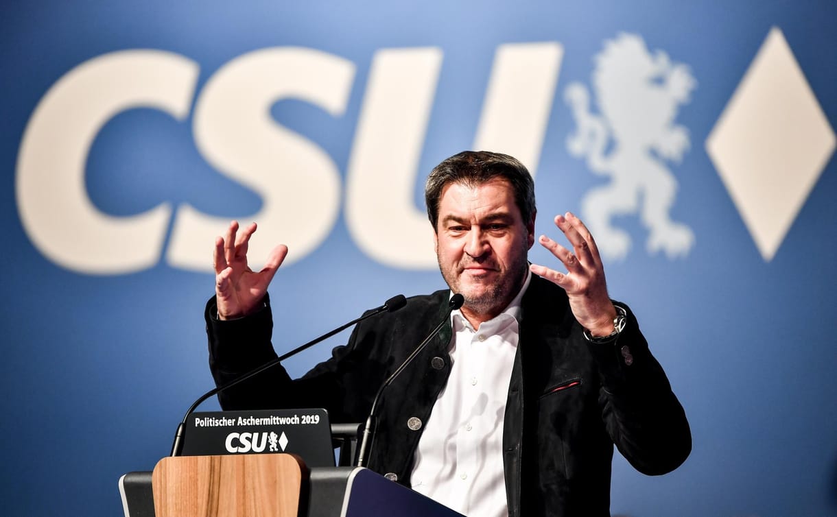 A CSU-főnök az SPD-t bírálta von der Leyen-vita miatt