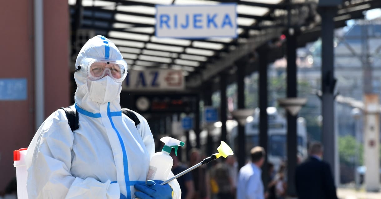 Szlovénia vörös listára teheti Horvátországot