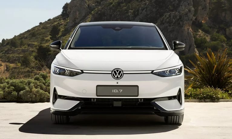 Beárazták a VW Passat elektromos testvérmodelljét, az akár 700 kilométeres hatótávú ID.7-et