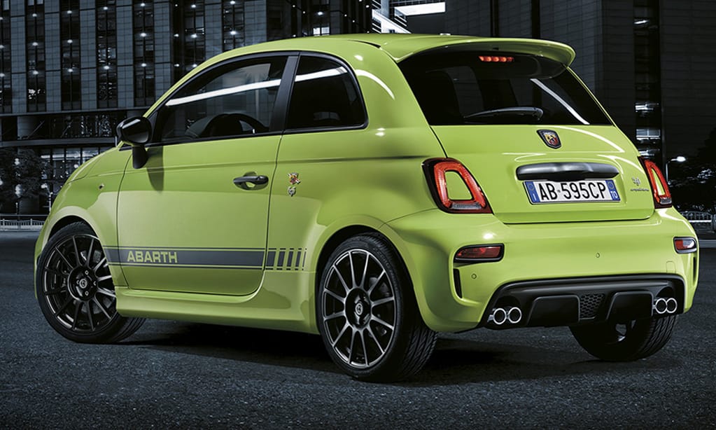Zsebrakéták: megérkeztek az új Abarth 595-ös apró Fiat sportautók