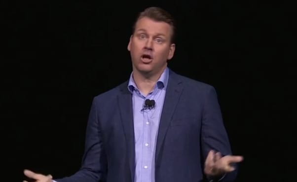 Figyelte a világ: így szúrt oda tegnap a Samsung az Apple-nek