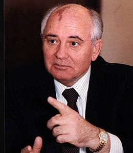 Gorbacsov egyszer csak betoppant Thatcherhez
