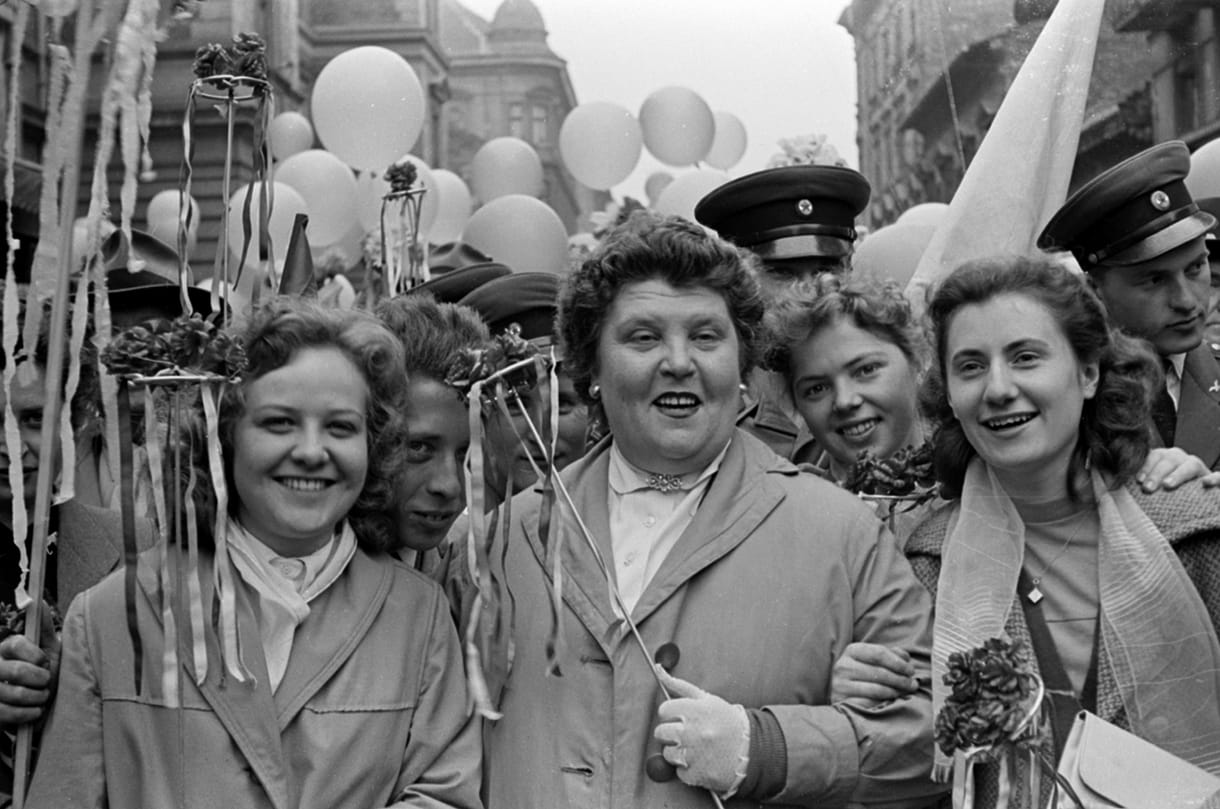 Így ünnepelte Budapest május 1-jét fél évvel az 1956-os forradalom leverése után