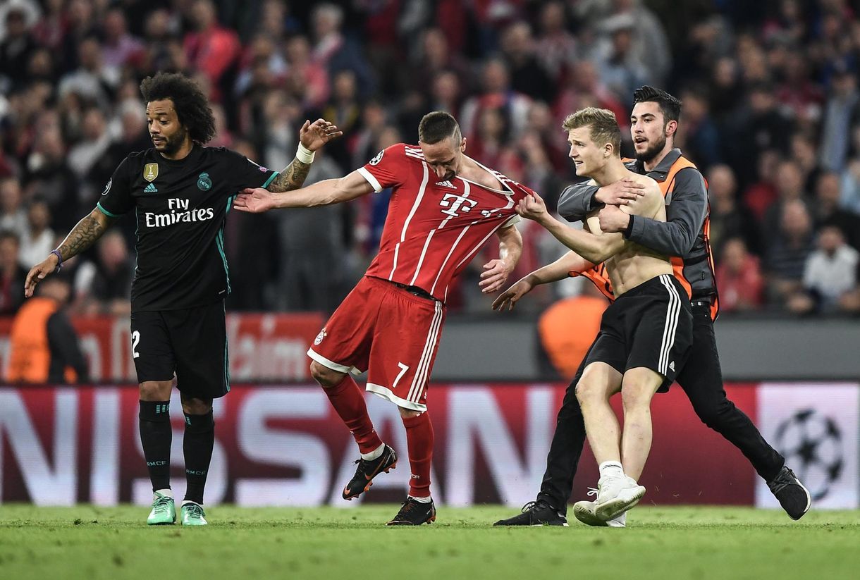 Fegyelmi eljárás indul a Bayern München ellen