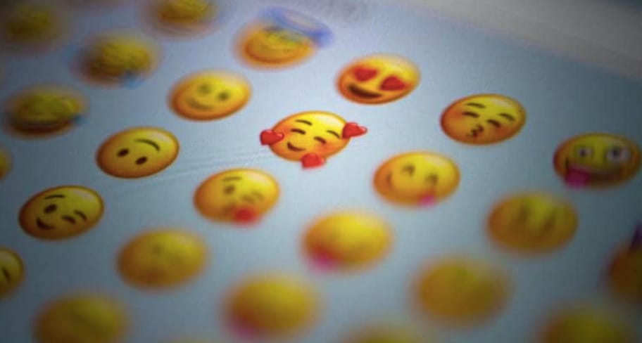 Új emojik jönnek a telefonjára, számítógépére