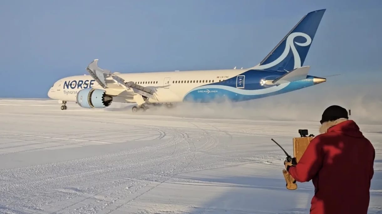 A történelem során először az Antarktiszon landolt egy Boeing 787 Dreamliner – videó