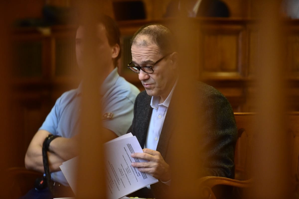 Újra kell írni a több ezer oldalas szakvéleményt a Quaestor-perben