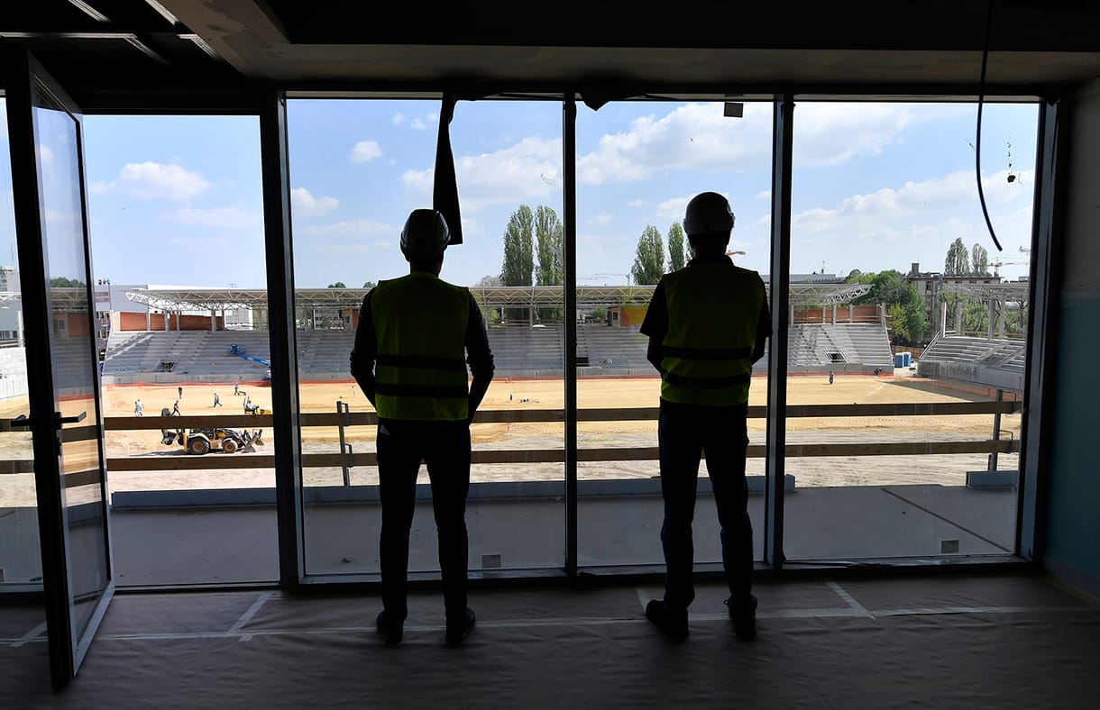 Két stadion építése is drágult, de már a szemünk sem rebben az összeg láttán