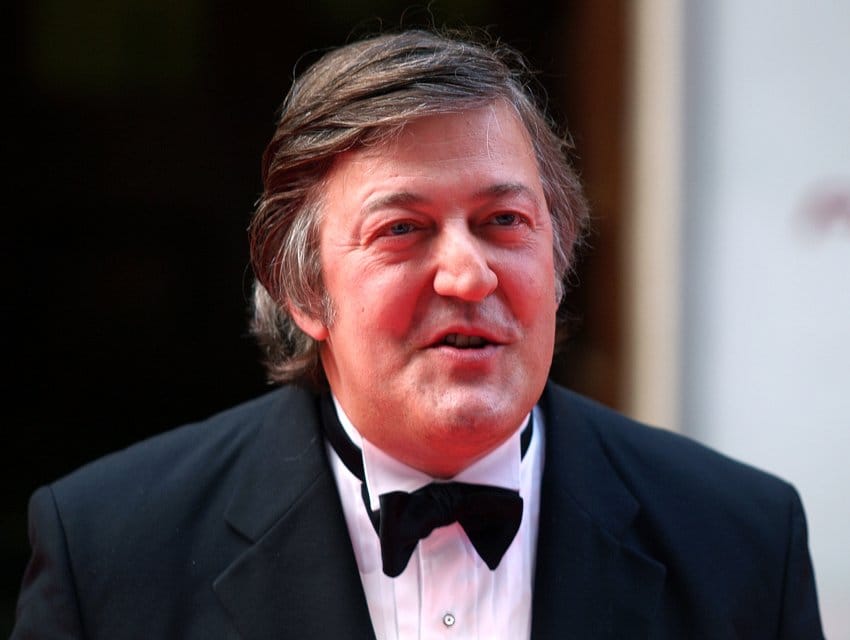 Stephen Fry kiállt a Budapest Pride mellett, modern fasizmusnak nevezte a magyar helyzetet