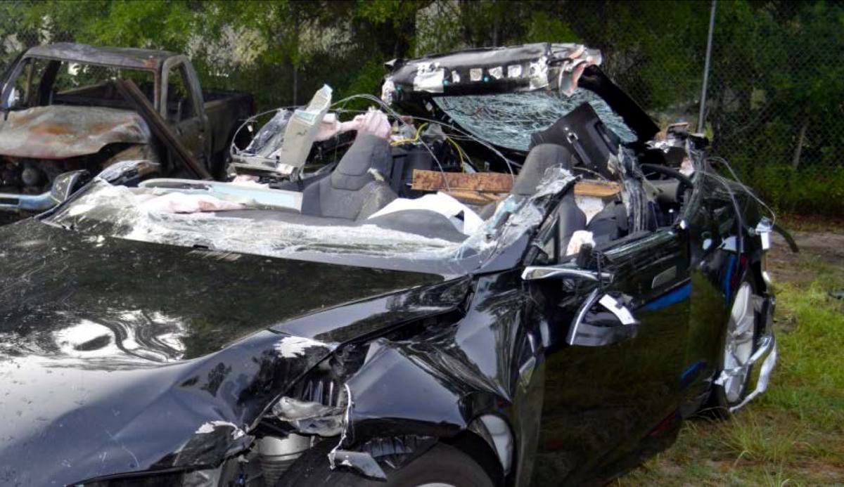 Halálos Tesla-baleset: kiderült egy újabb fontos dolog
